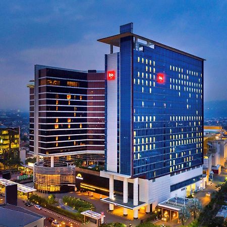 Ibis Bandung Trans Studio Exterior foto