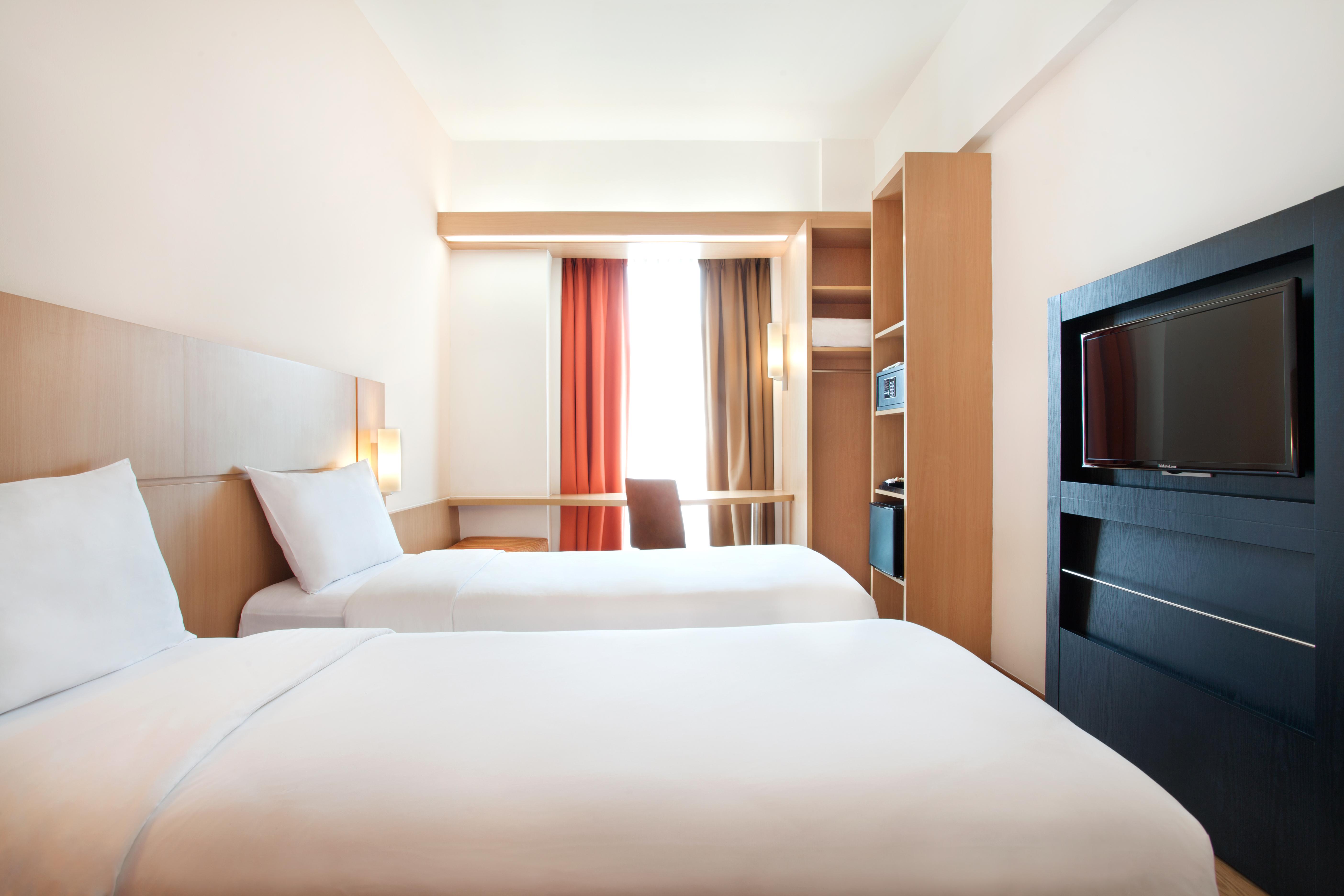 Ibis Bandung Trans Studio Exterior foto