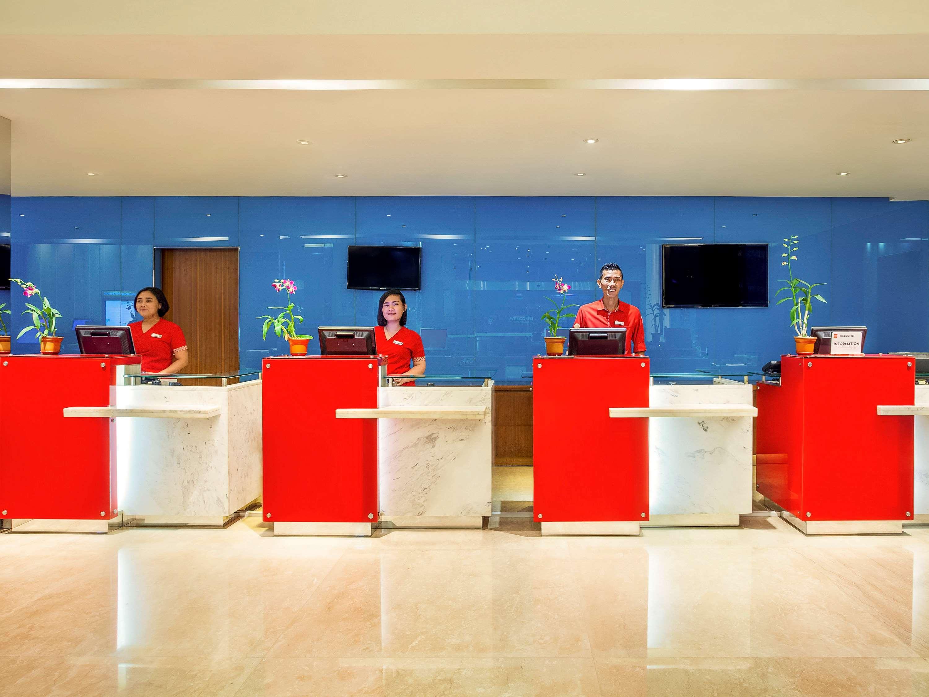 Ibis Bandung Trans Studio Exterior foto