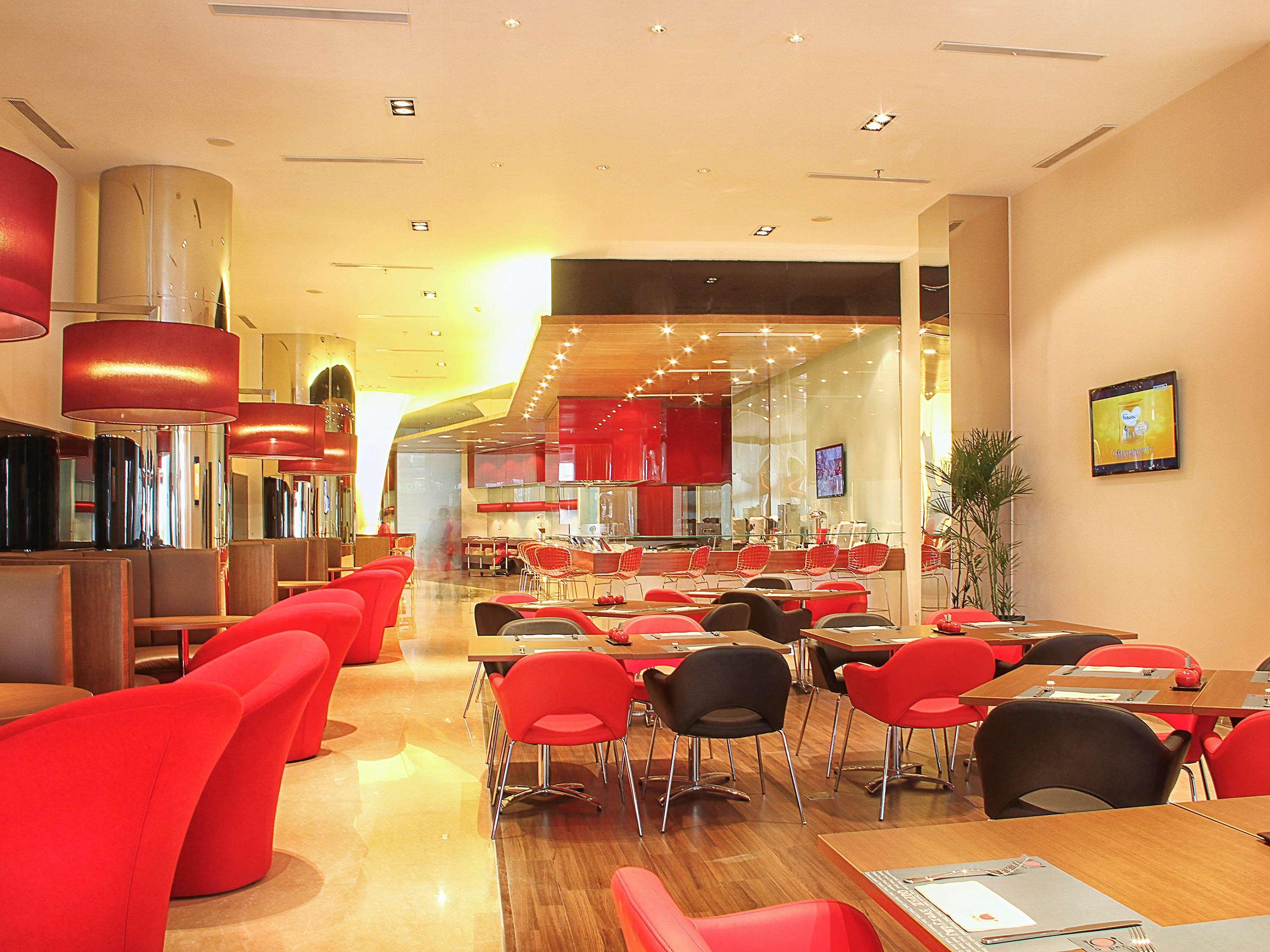 Ibis Bandung Trans Studio Exterior foto