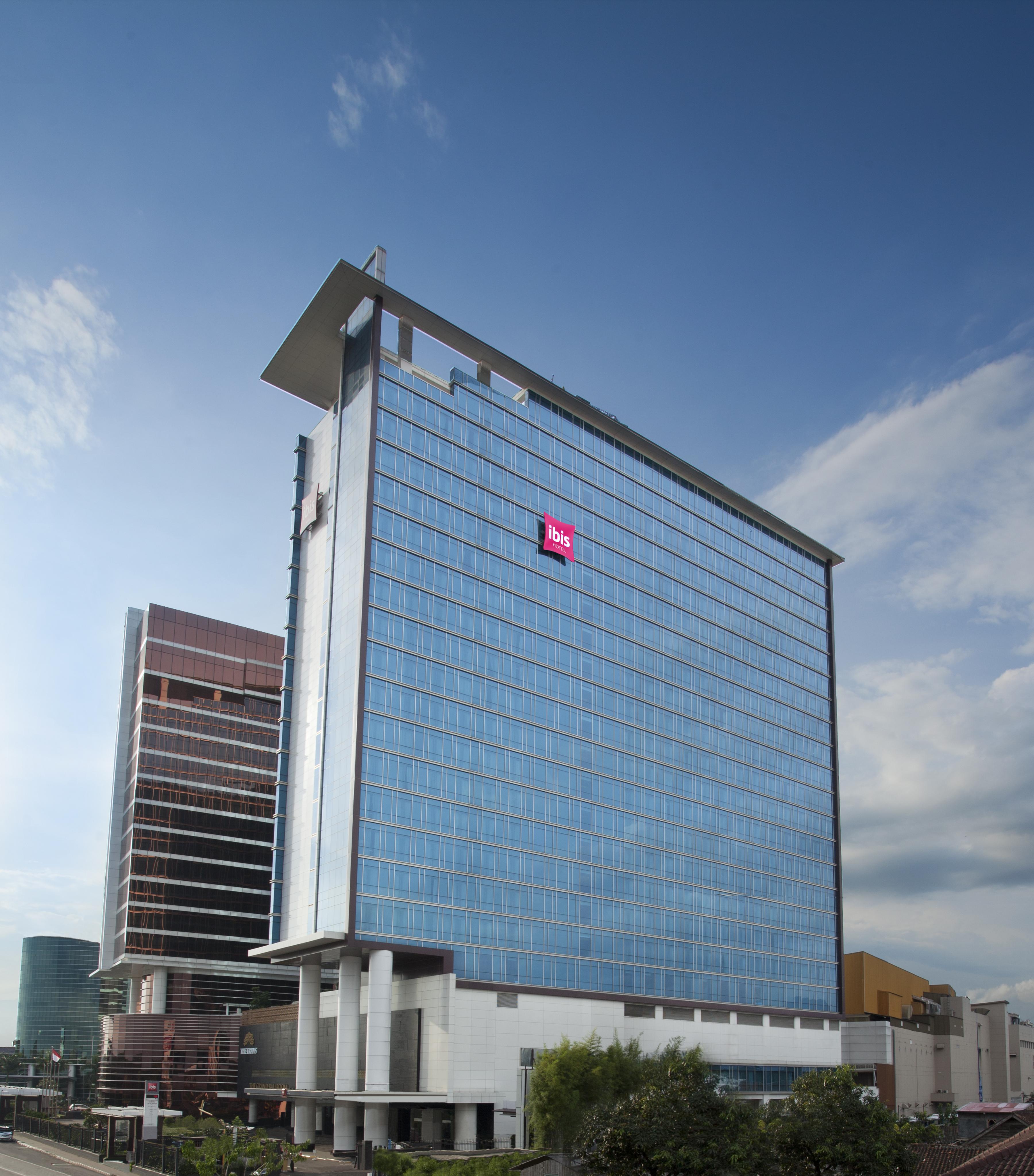 Ibis Bandung Trans Studio Exterior foto